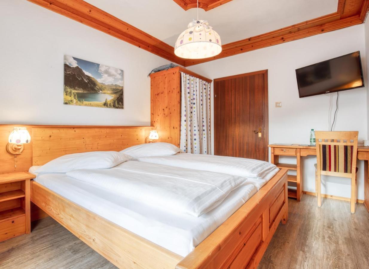 Hotel Kollerhof ไอค์ ภายนอก รูปภาพ